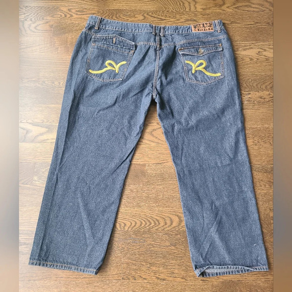 Rocawear Men's Blue Jeans Embroidered pockets sz.52 - Picture 2 of 10
